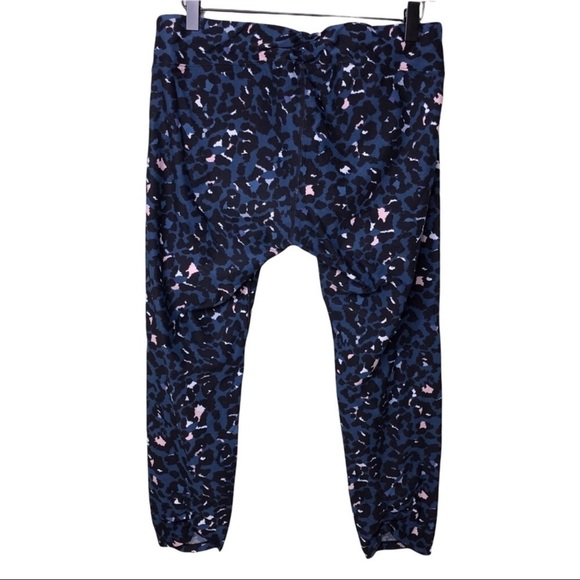 Calvin Klein Women’s Performance Leggings Cropped Blue Animal Print Size XL - Picture 3 of 7